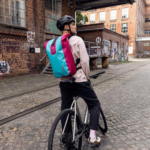 Ortlieb introduceert Cyber Line met uitgesproken kleuraccenten